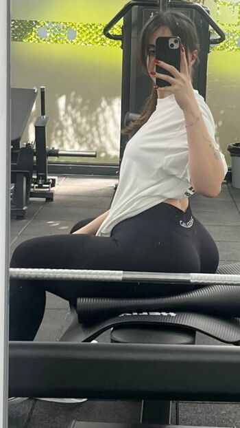 Itsmenazli page leaked private photo uncensored HD quality
