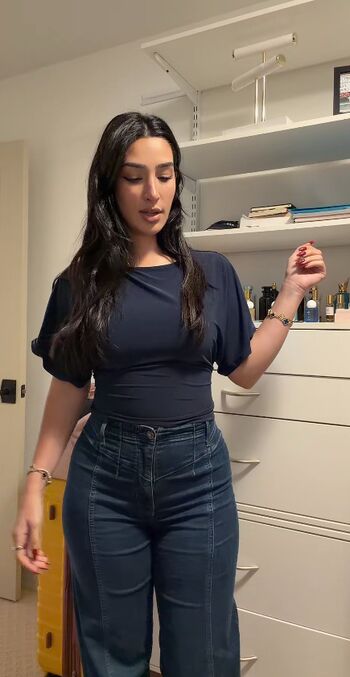 Adolladola leaked private photo uncensored HD quality
