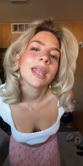 Ainsley rolstad page leaked private photo uncensored HD quality