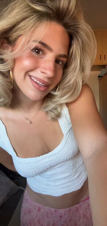 Ainsley rolstad page leaked private photo uncensored HD quality
