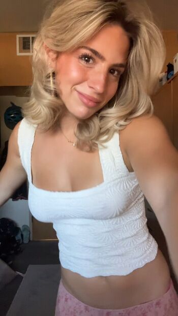 Ainsley rolstad page leaked private photo uncensored HD quality
