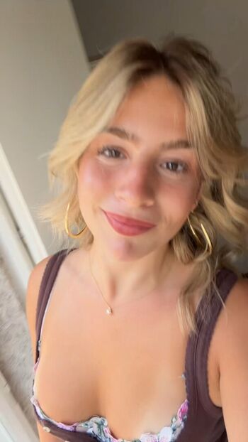 Ainsley rolstad page leaked private photo uncensored HD quality