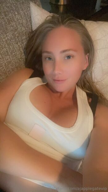 Aj applegate page leaked private photo uncensored HD quality