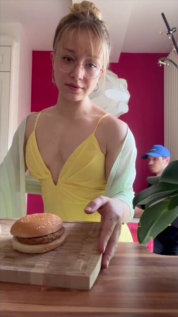 Aline dessine page leaked private photo uncensored HD quality