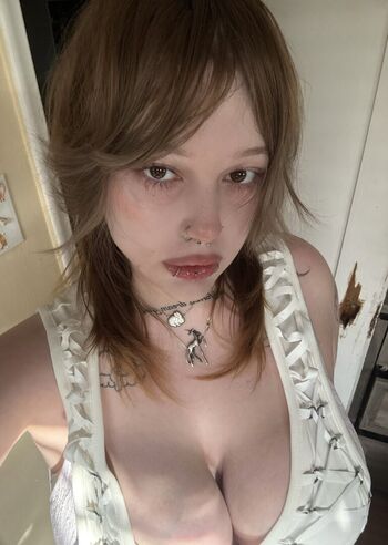 Alivegirlnare page leaked private photo uncensored HD quality