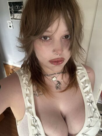 Alivegirlnare page leaked private photo uncensored HD quality