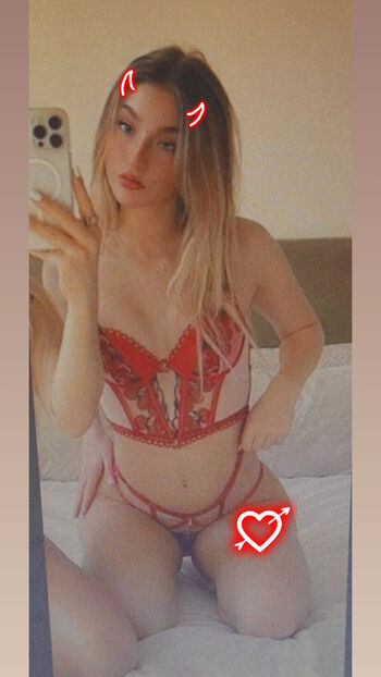 Alyssazayen leaked private photo uncensored HD quality