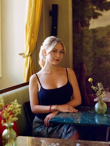 Alyvia alyn lind page leaked private photo uncensored HD quality