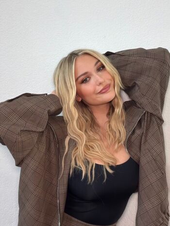 Alyvia alyn lind leaked private photo uncensored HD quality