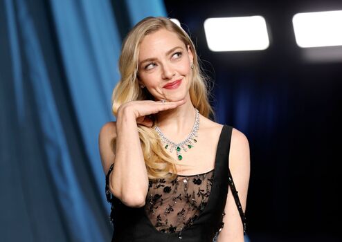 Amanda seyfried  page leaked private photo uncensored HD quality