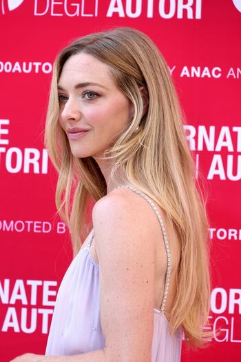 Amanda seyfried  page leaked private photo uncensored HD quality