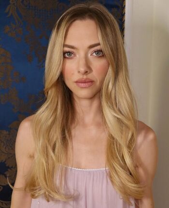 Amanda seyfried  page leaked private photo uncensored HD quality