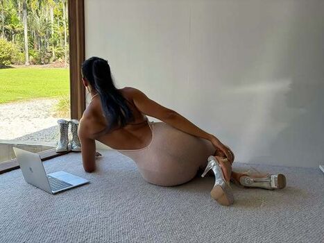 Ambra guiotto leaked private photo uncensored HD quality
