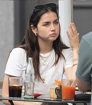 Ana de armas  page leaked private photo uncensored HD quality