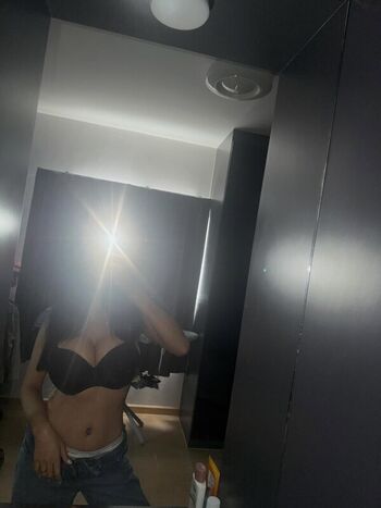 Anastasya khosasih page leaked private photo uncensored HD quality