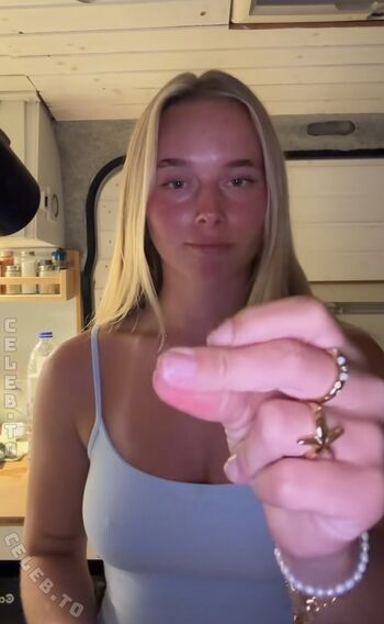Angelinajoleen page leaked private photo uncensored HD quality