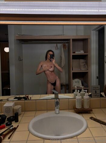 Anna dubowick  page leaked private photo uncensored HD quality