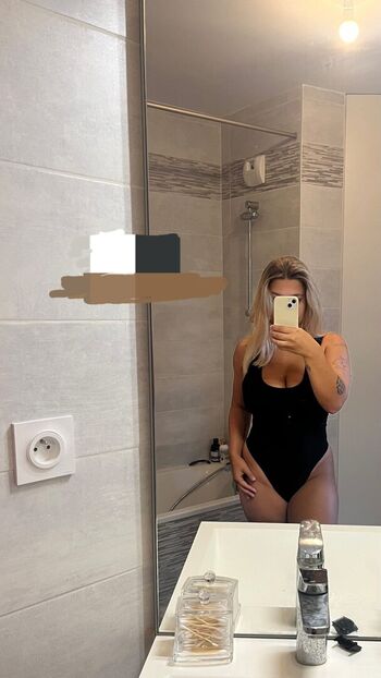 Apoline perret page leaked private photo uncensored HD quality