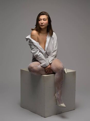 Apoline perret page leaked private photo uncensored HD quality