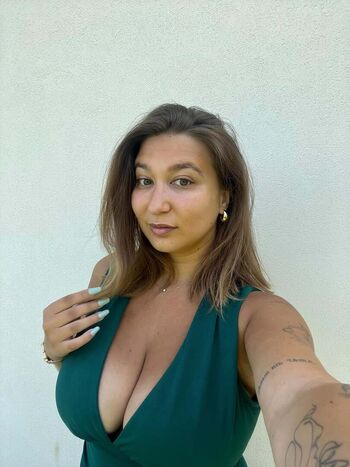 Apoline perret leaked private photo uncensored HD quality