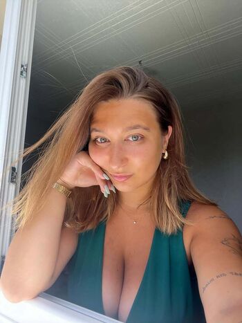 Apoline perret leaked private photo uncensored HD quality