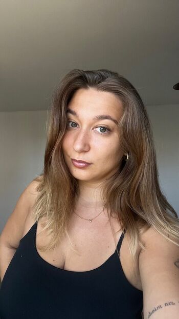 Apoline perret leaked private photo uncensored HD quality