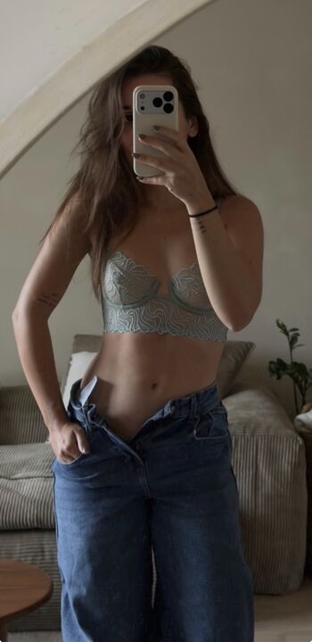 Apolline grmz leaked private photo uncensored HD quality
