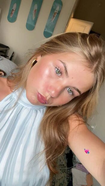 Ariana white page leaked private photo uncensored HD quality