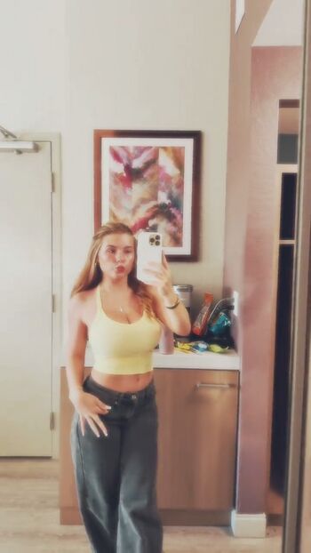 Ariana white page leaked private photo uncensored HD quality