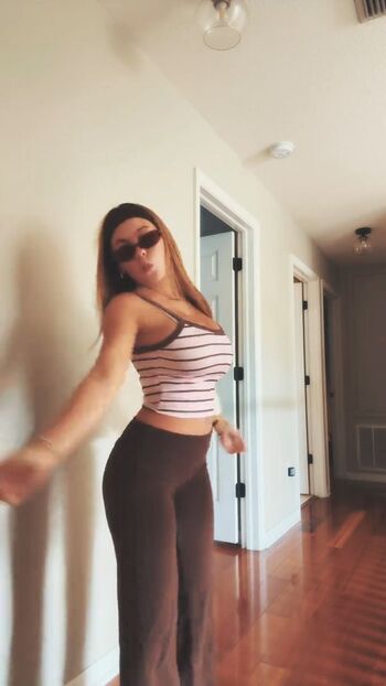 Ariana white leaked private photo uncensored HD quality