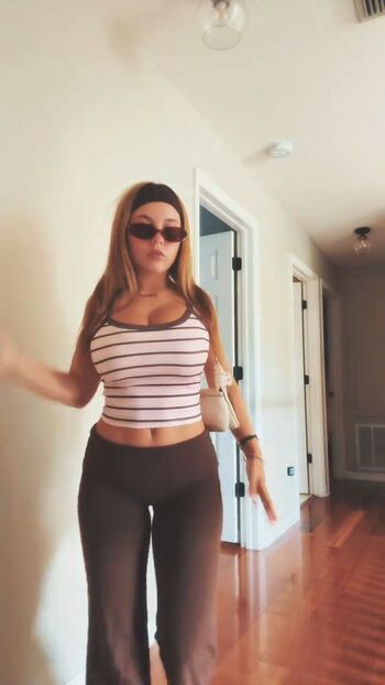 Ariana white leaked private photo uncensored HD quality