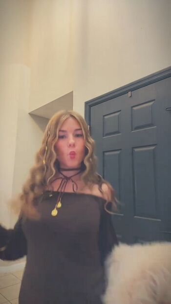 Ariana white leaked private photo uncensored HD quality