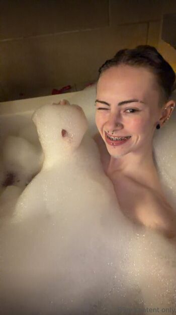 Autumn hicks leaked private photo uncensored HD quality