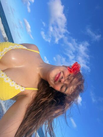 Avneet kaur leaked private photo uncensored HD quality