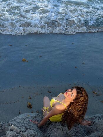 Avneet kaur leaked private photo uncensored HD quality