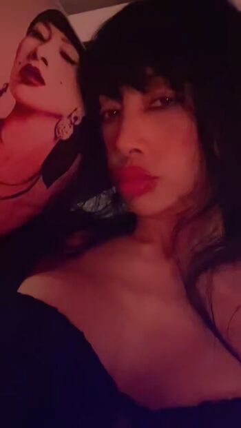 Bai ling  page leaked private photo uncensored HD quality