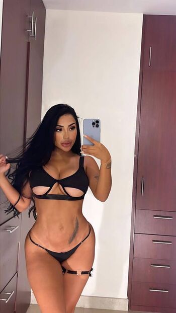 Barbiielopez leaked private photo uncensored HD quality