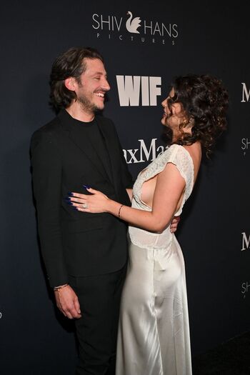 Bella thorne  page leaked private photo uncensored HD quality