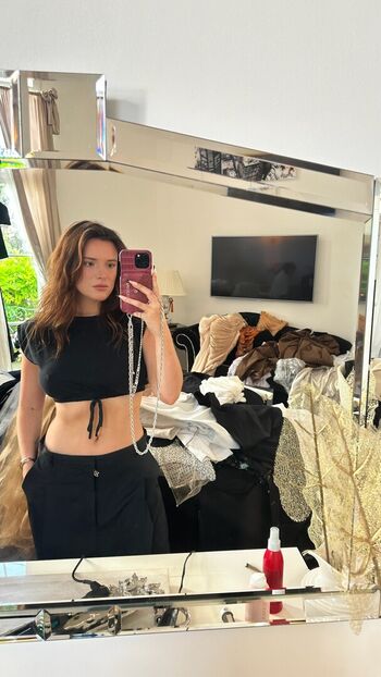 Bella thorne  page leaked private photo uncensored HD quality