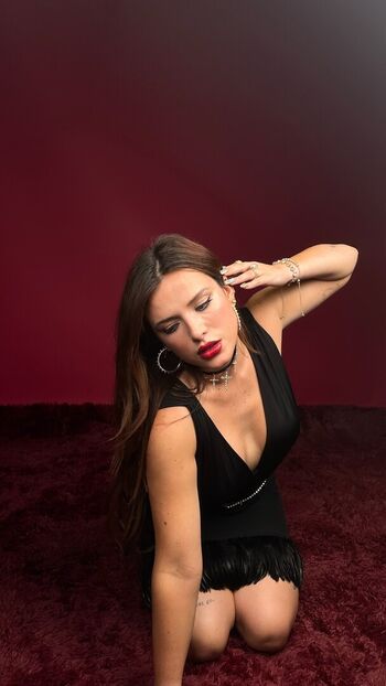 Bella thorne  page leaked private photo uncensored HD quality