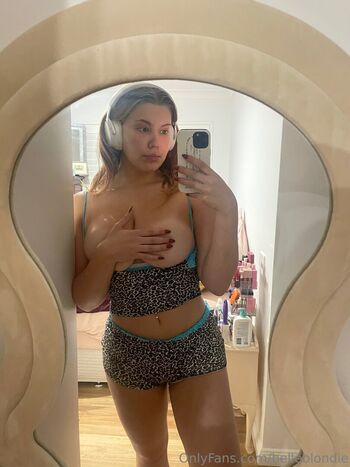 Belleblondie leaked private photo uncensored HD quality