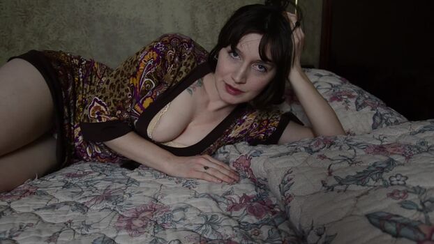 Bettie bondage  page leaked private photo uncensored HD quality