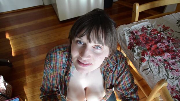 Bettie bondage  page leaked private photo uncensored HD quality