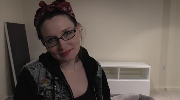 Bettie bondage  page leaked private photo uncensored HD quality