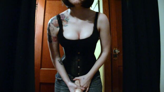 Bettie bondage  page leaked private photo uncensored HD quality