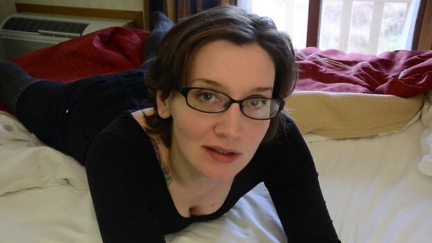 Bettie bondage  page leaked private photo uncensored HD quality