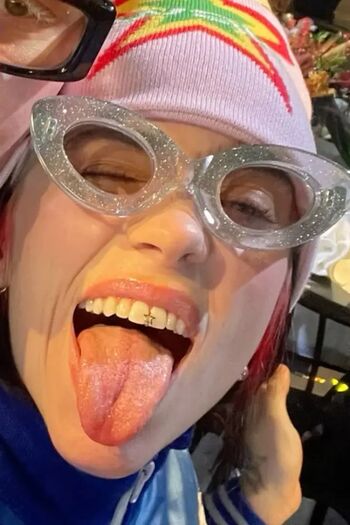 Billie eilish  page leaked private photo uncensored HD quality