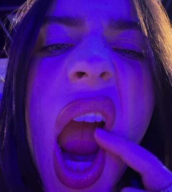 Billie eilish  page leaked private photo uncensored HD quality