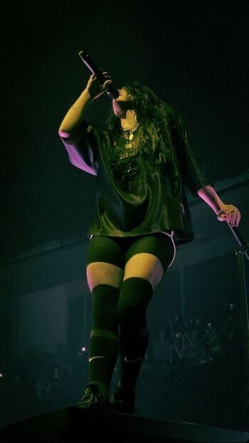 Billie eilish  page leaked private photo uncensored HD quality