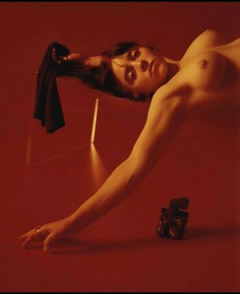 Billie eilish  page leaked private photo uncensored HD quality